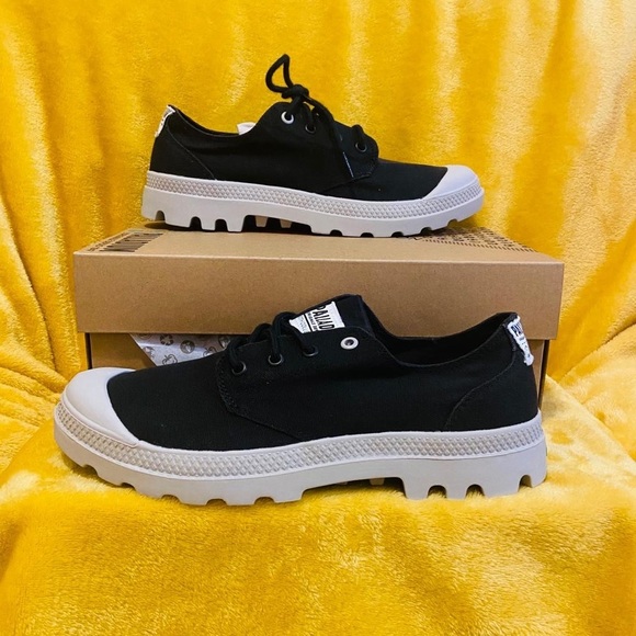 Palladium loafers
Low top vegan shoes - Picture 5 of 5